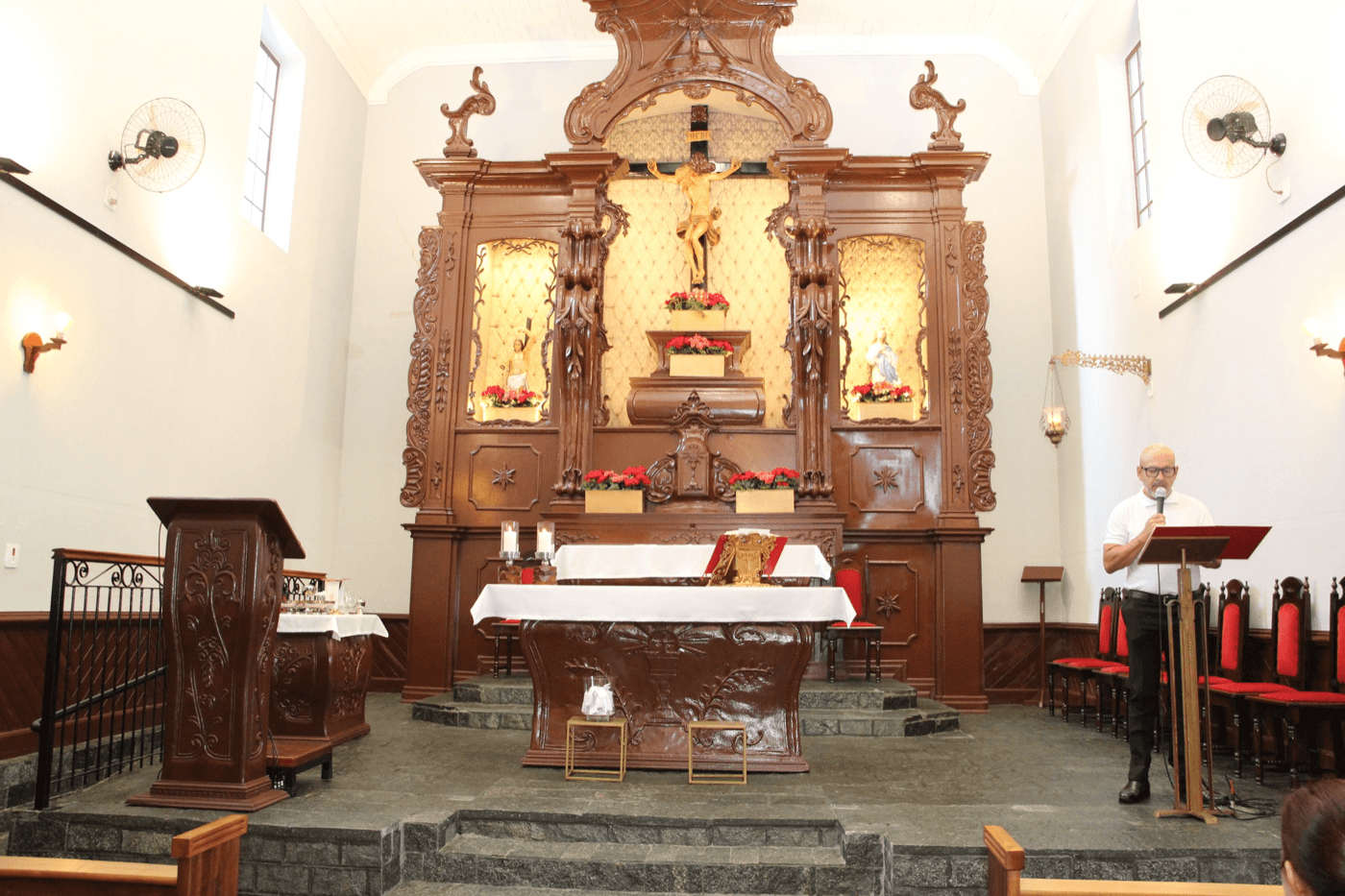 Interior da Capela de São Sebastião do Avareí